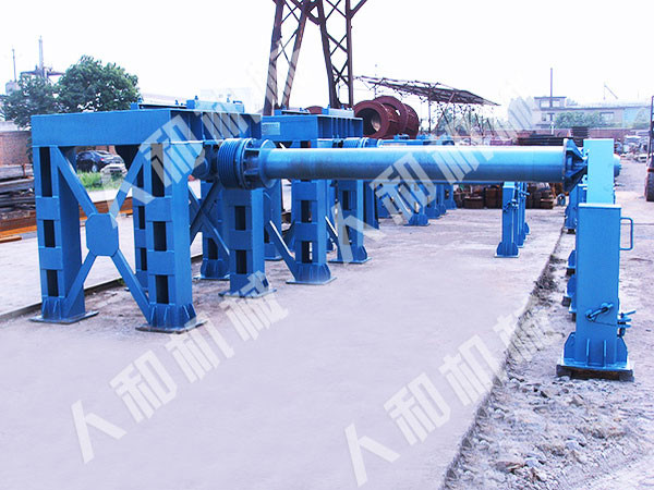 Cement pipe machine